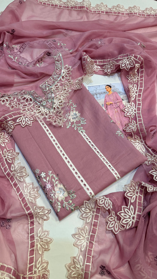 MARIA.B LAWN MPC-2406 3 Piece Embroidered Regular priceRs.6,850.00 PKR