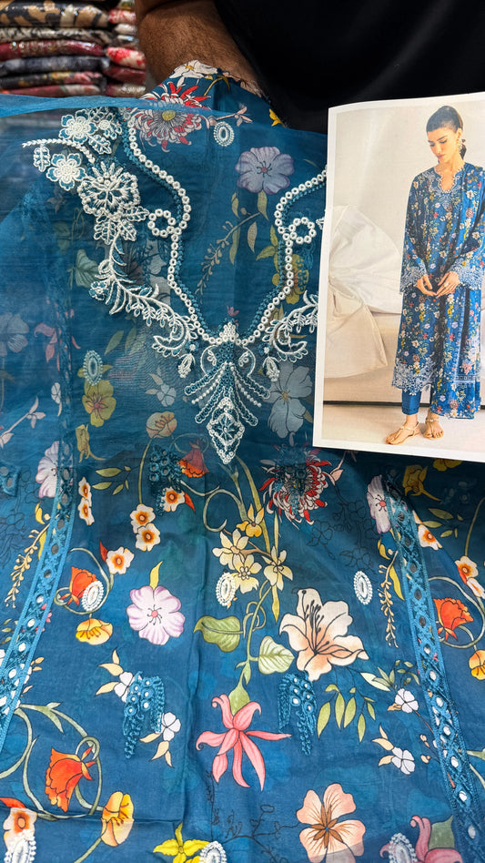 QALAMKAR PQ10 FAHA LAWN