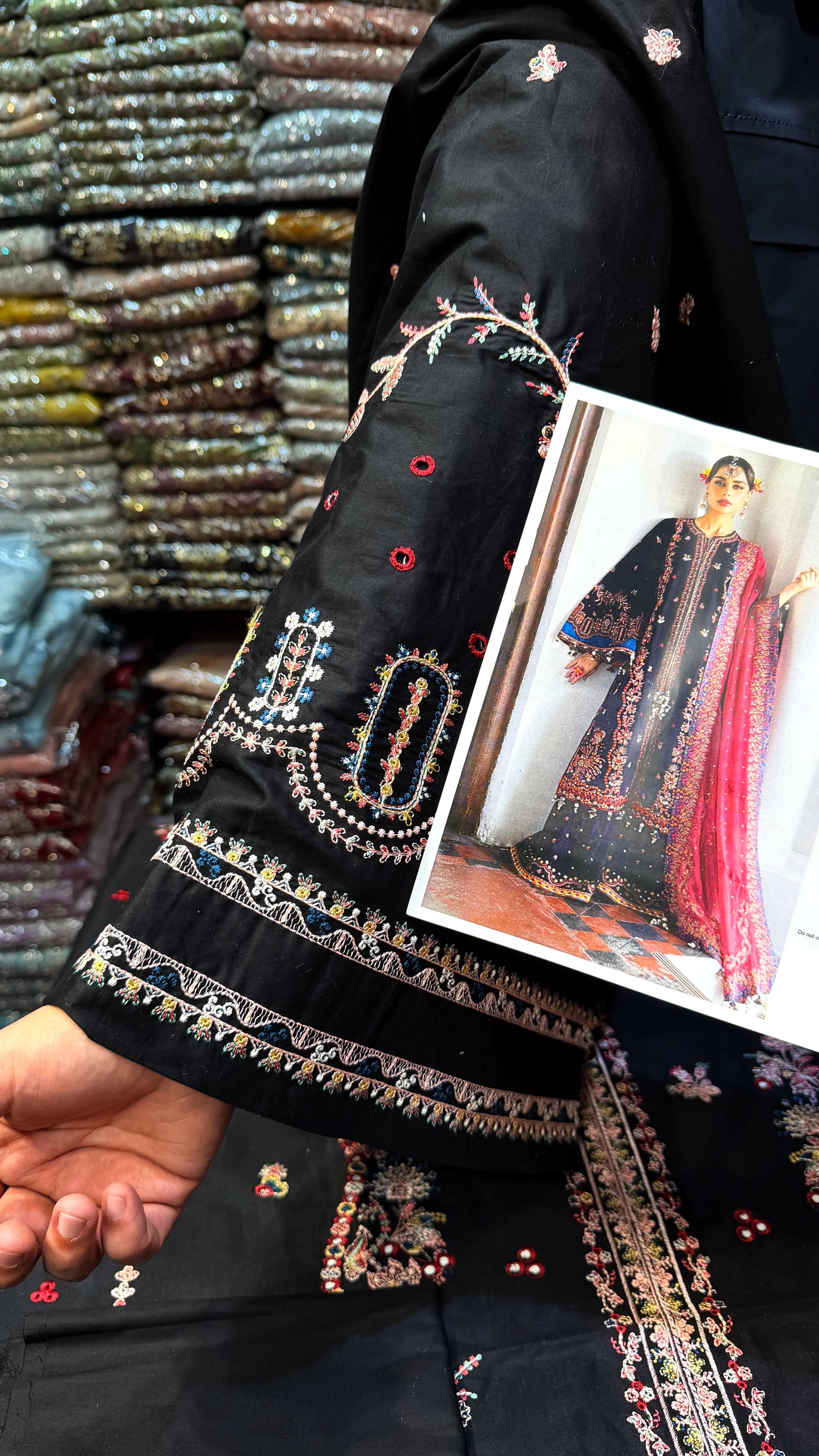 HUSSAIN REHAR LAWN BLIZ black