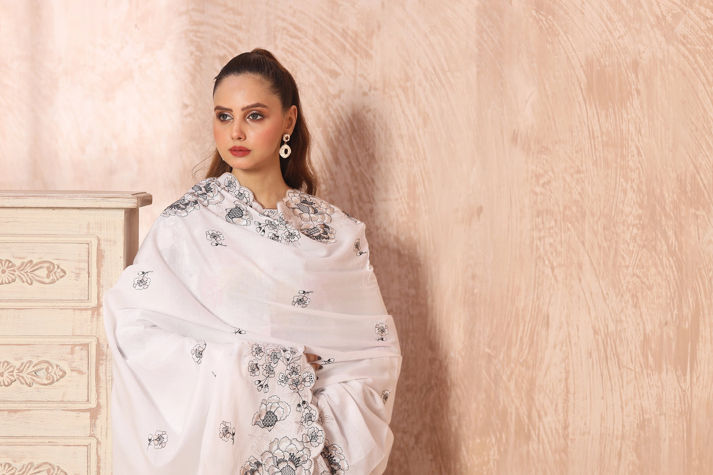 Kayseria Shawl Lawn 01