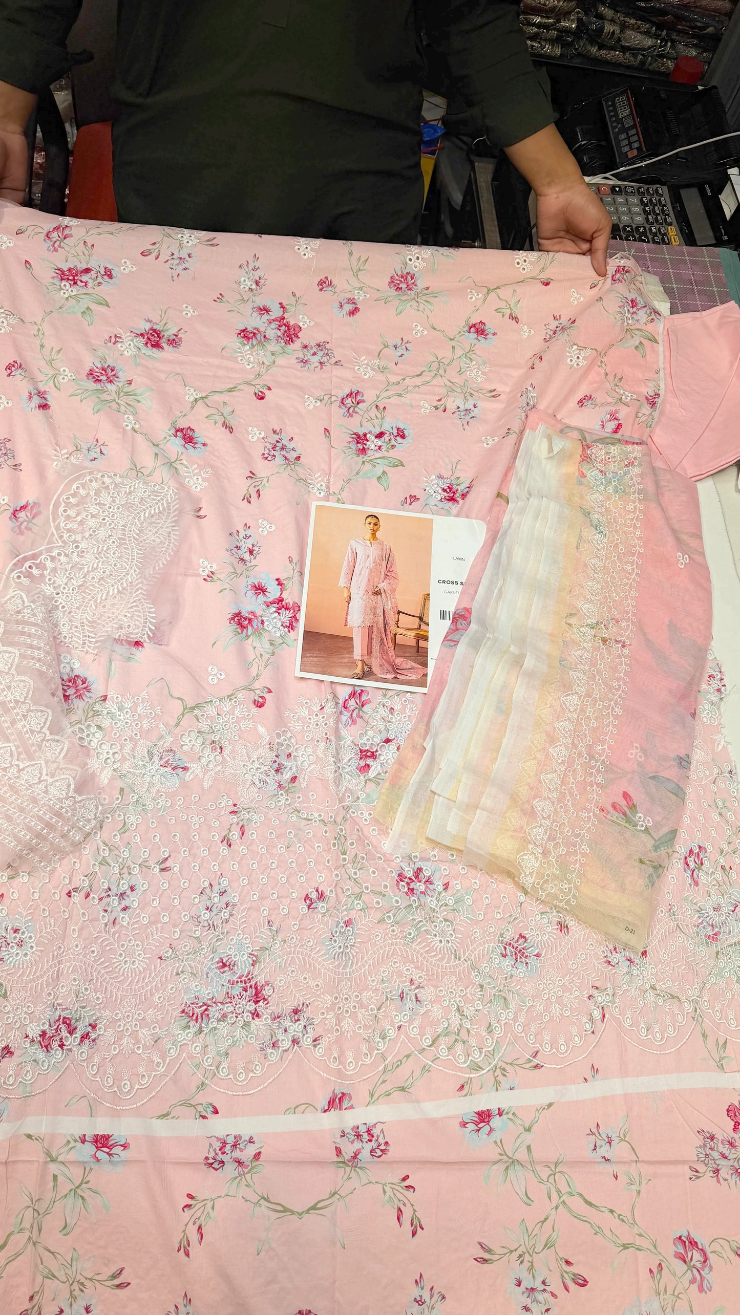 CROSS STICH LAWN GARNET BLUSH