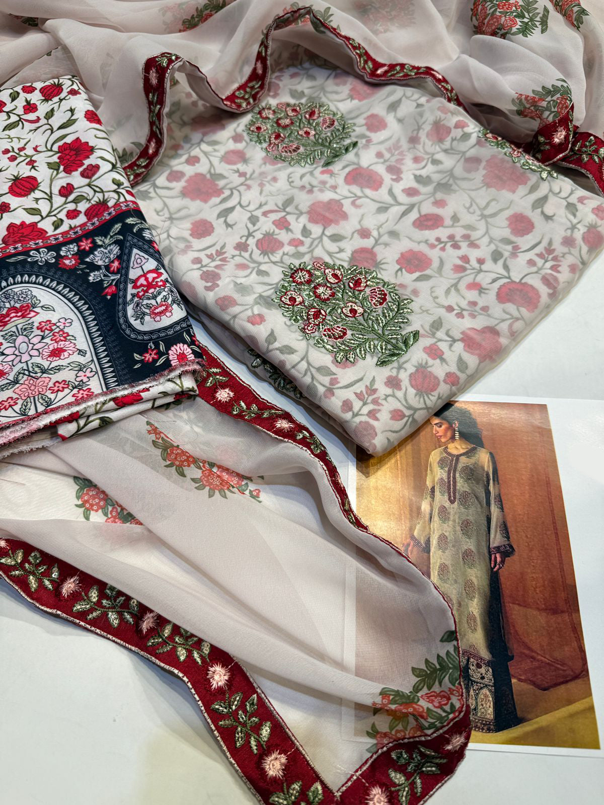 ETHNC E29 CHIFFON WHITE