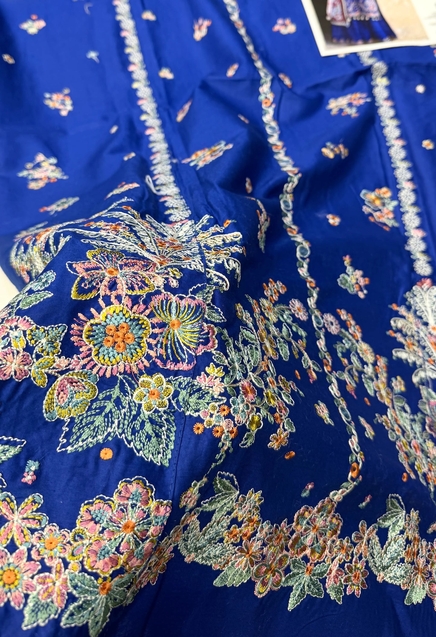 HUSSAIN REHAR ZARQA LAWN 3 Pc Embroidered