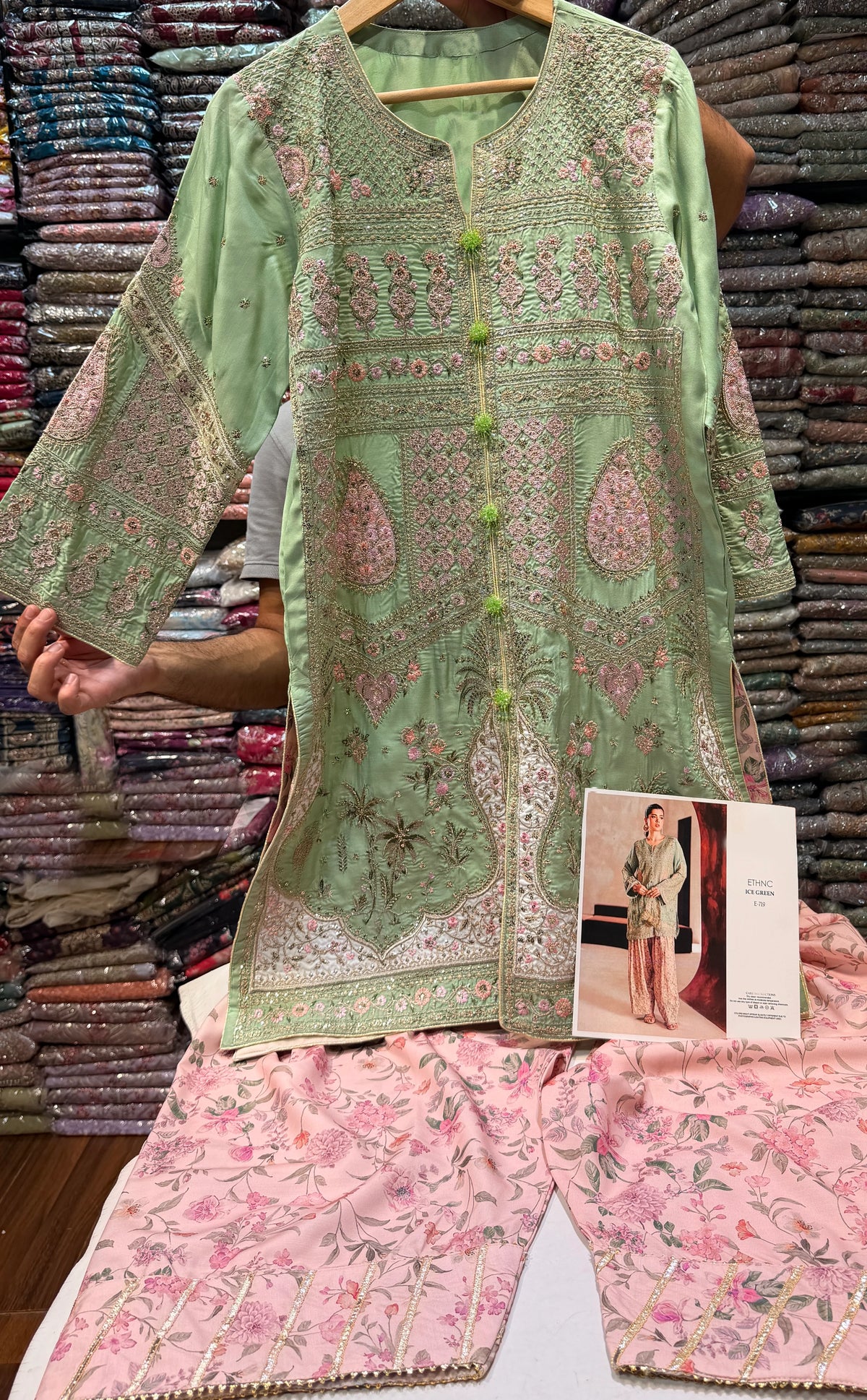 ETHNC KURTA SET VISCOSE E-719 2PC