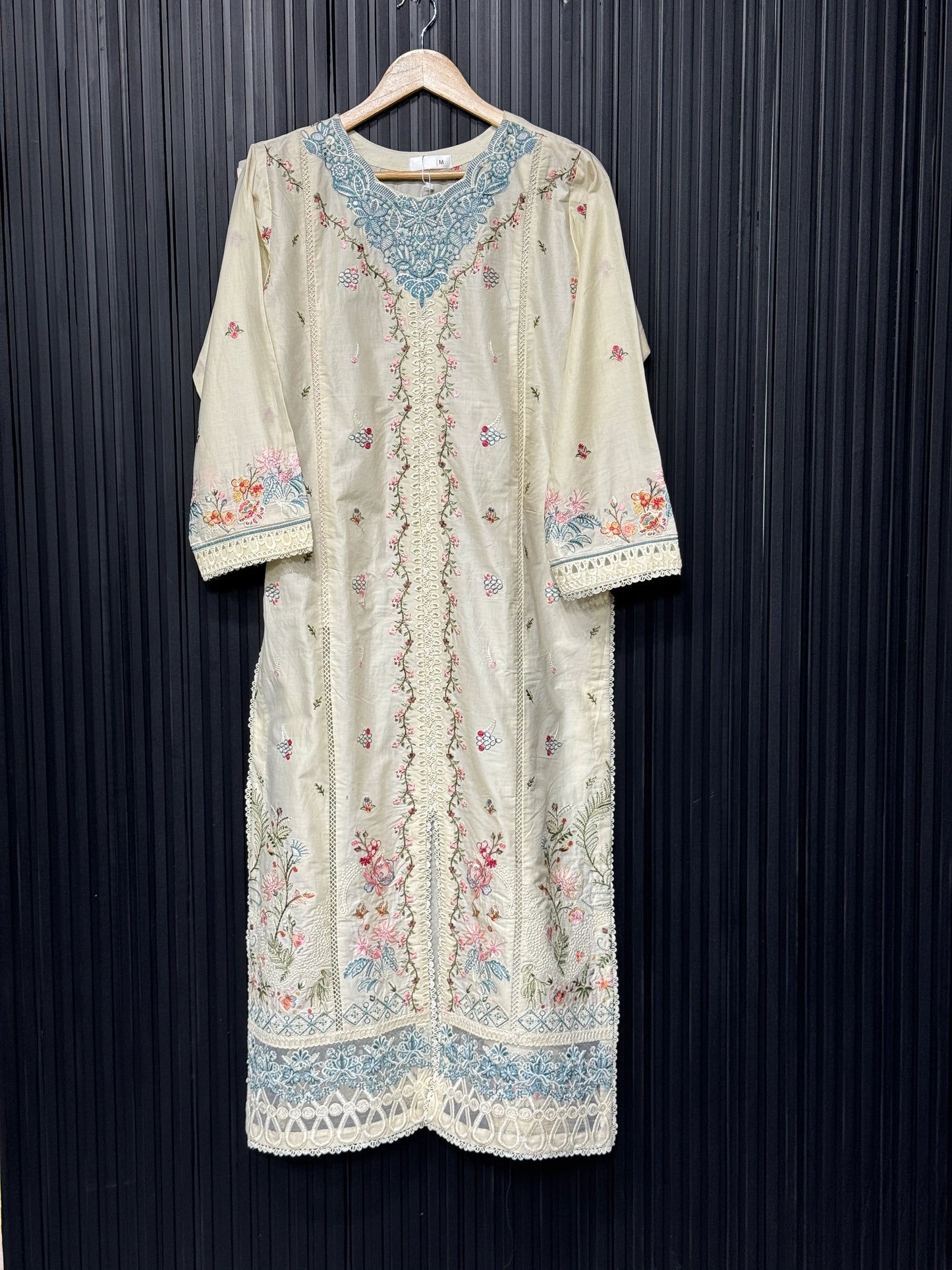 QALAMKAR LAWN RIMSHA RTW