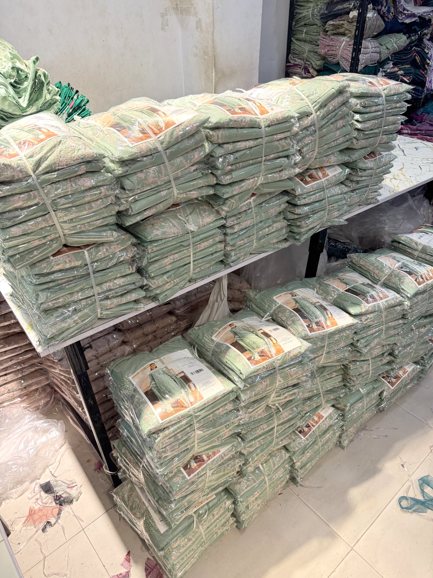 QALAMAKAR LAWN SB02  3 pc Embroidered