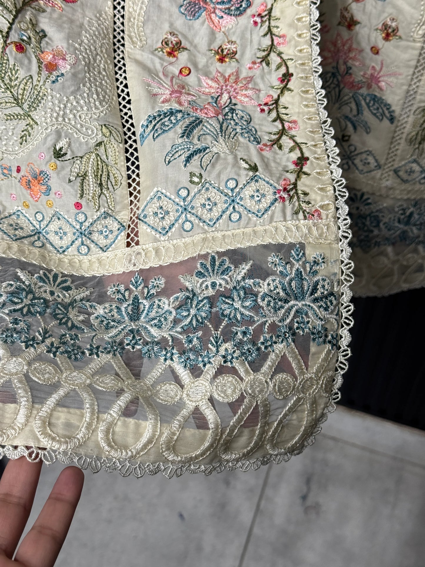 QALAMKAR LAWN RIMSHA RTW