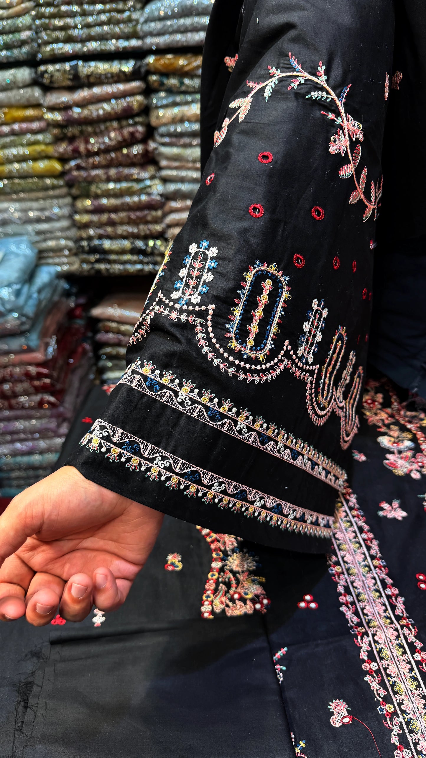 HUSSAIN REHAR LAWN BLIZ  black