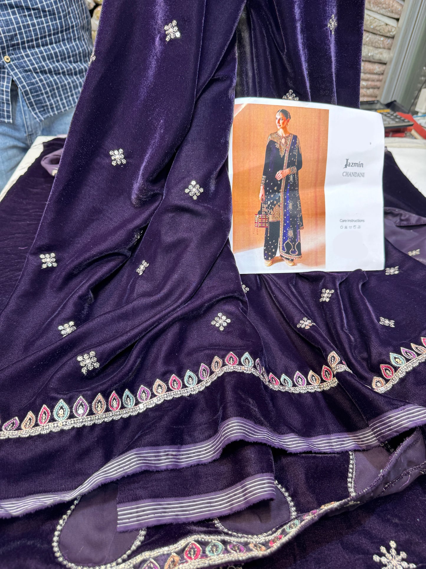 JAZMIN VELVET CHANDANI