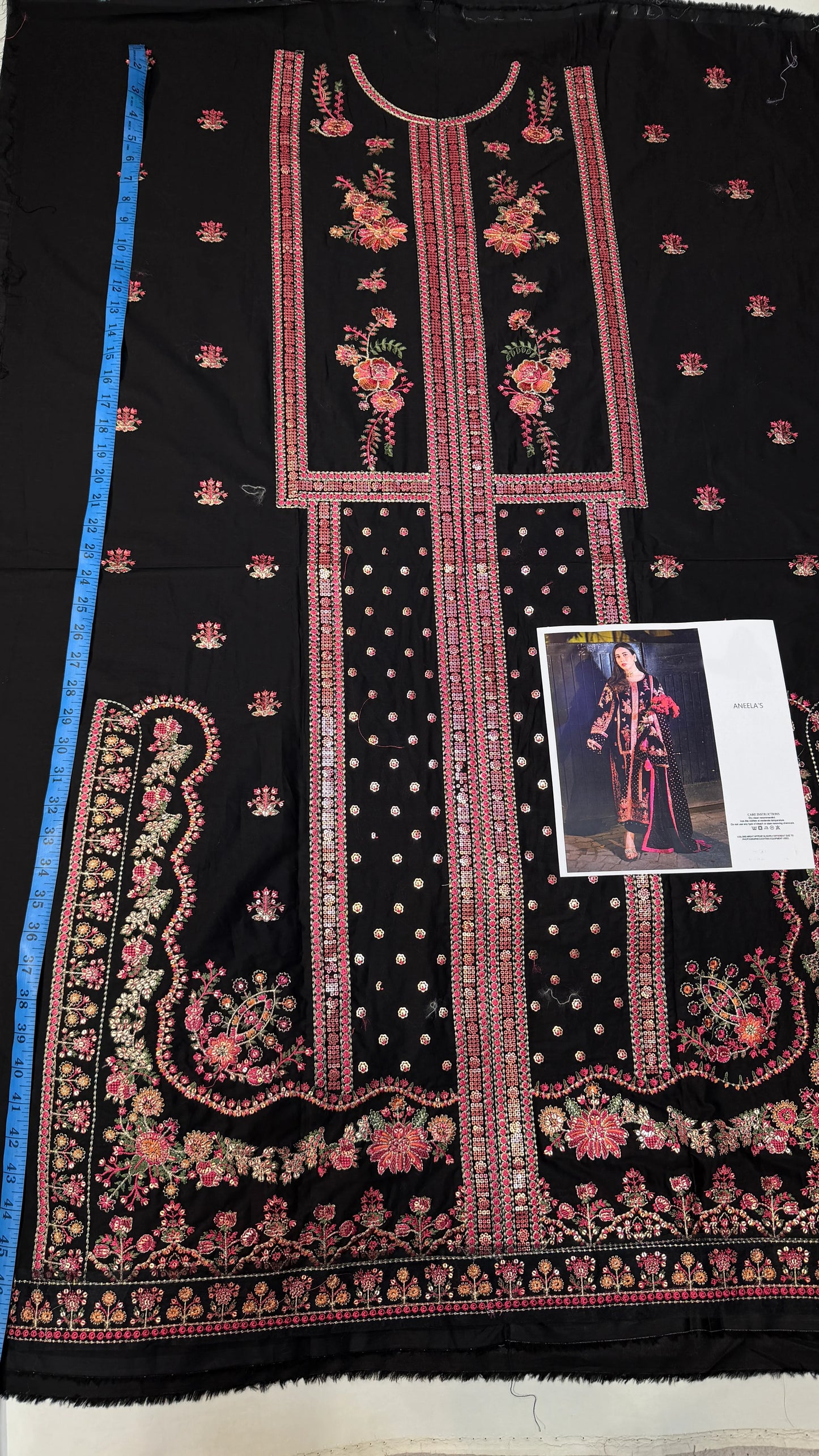 ANEELAS LAWN AVL-01  3 Piece Embroidered