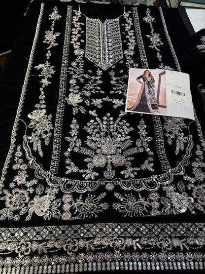 ANEELAS VELVET BLACK LUXE Rs.7,750.00