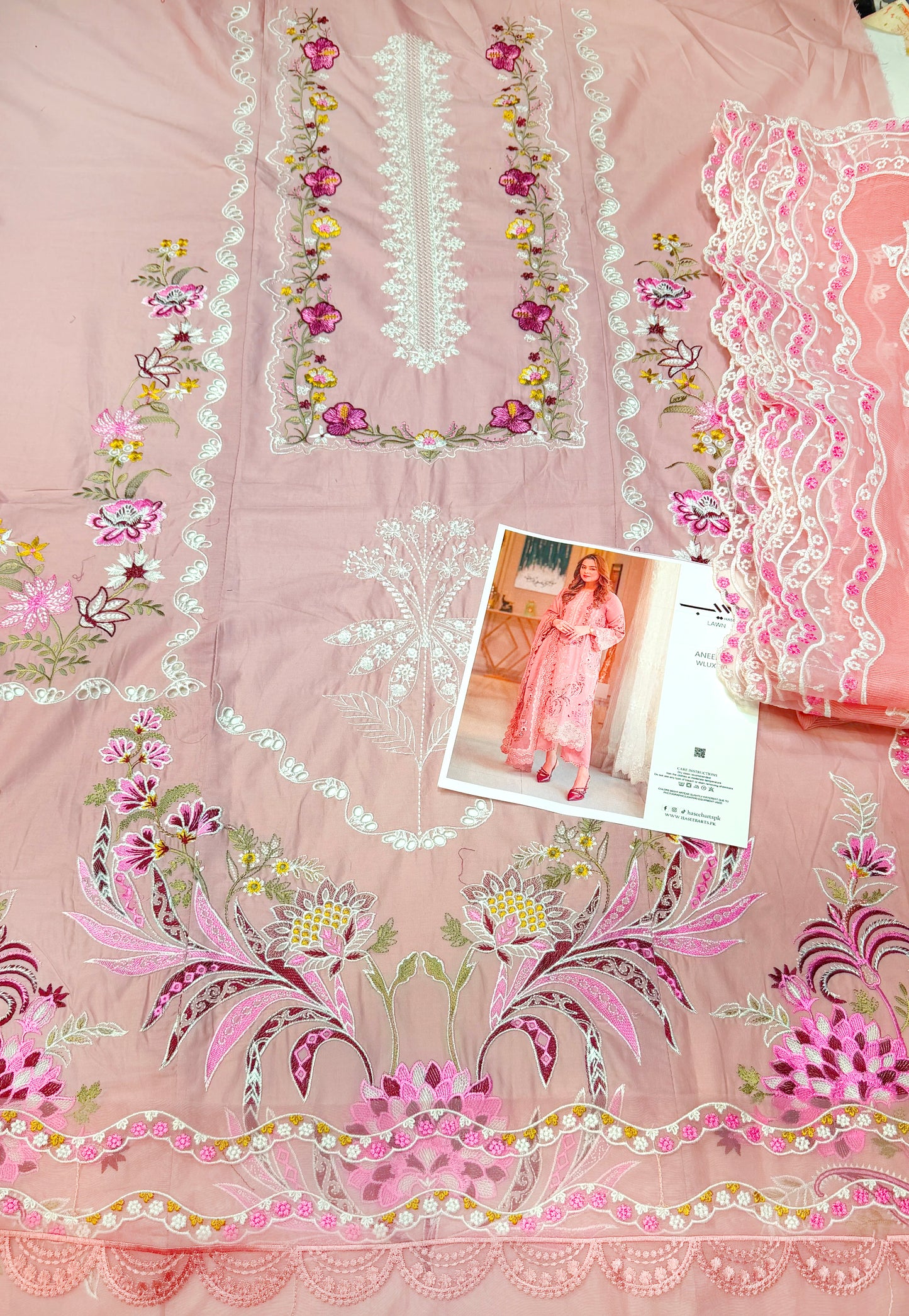 ANEELAS LAWN LUXE 10