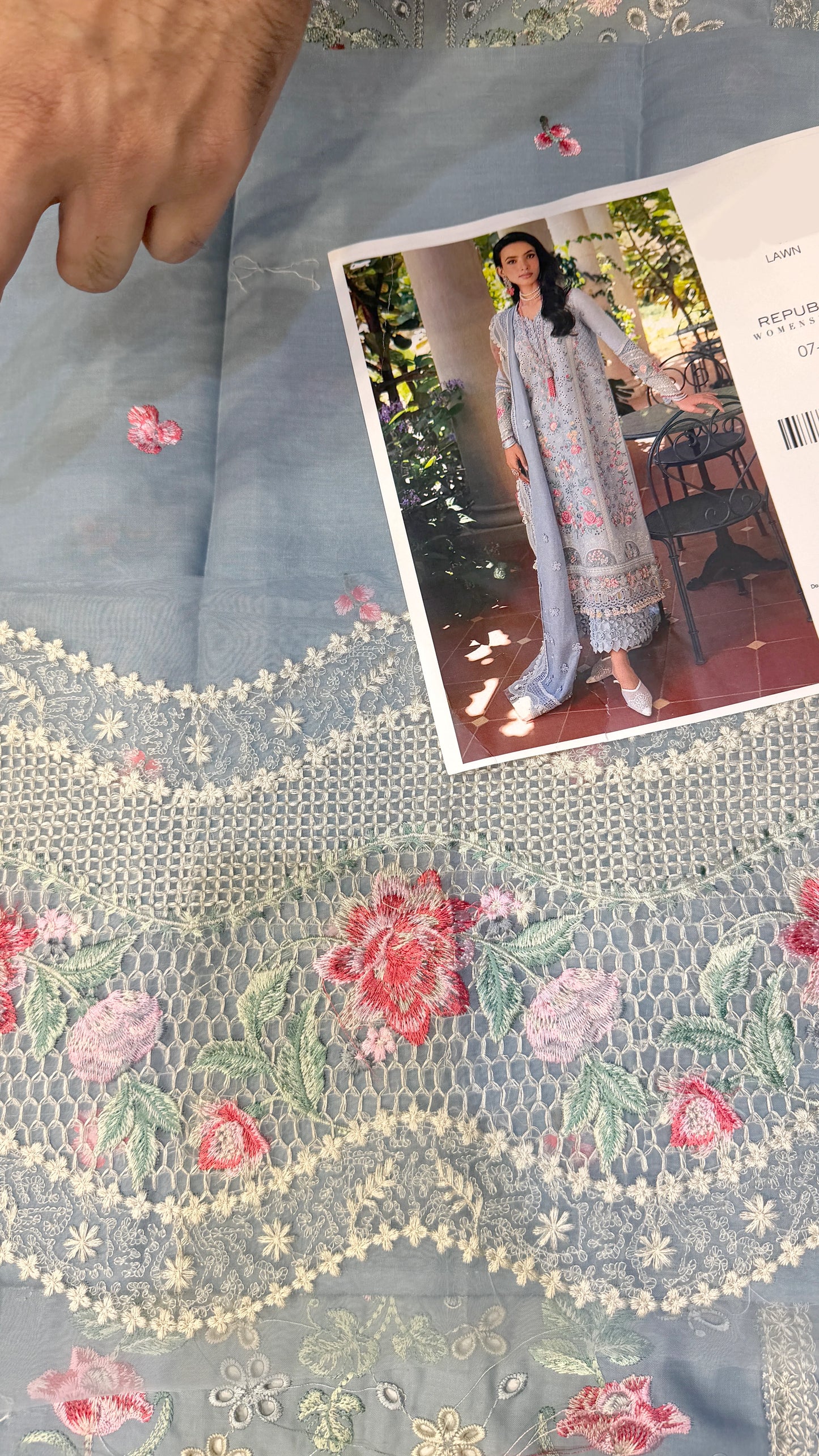 New   REPUBLIC LAWN HOOR