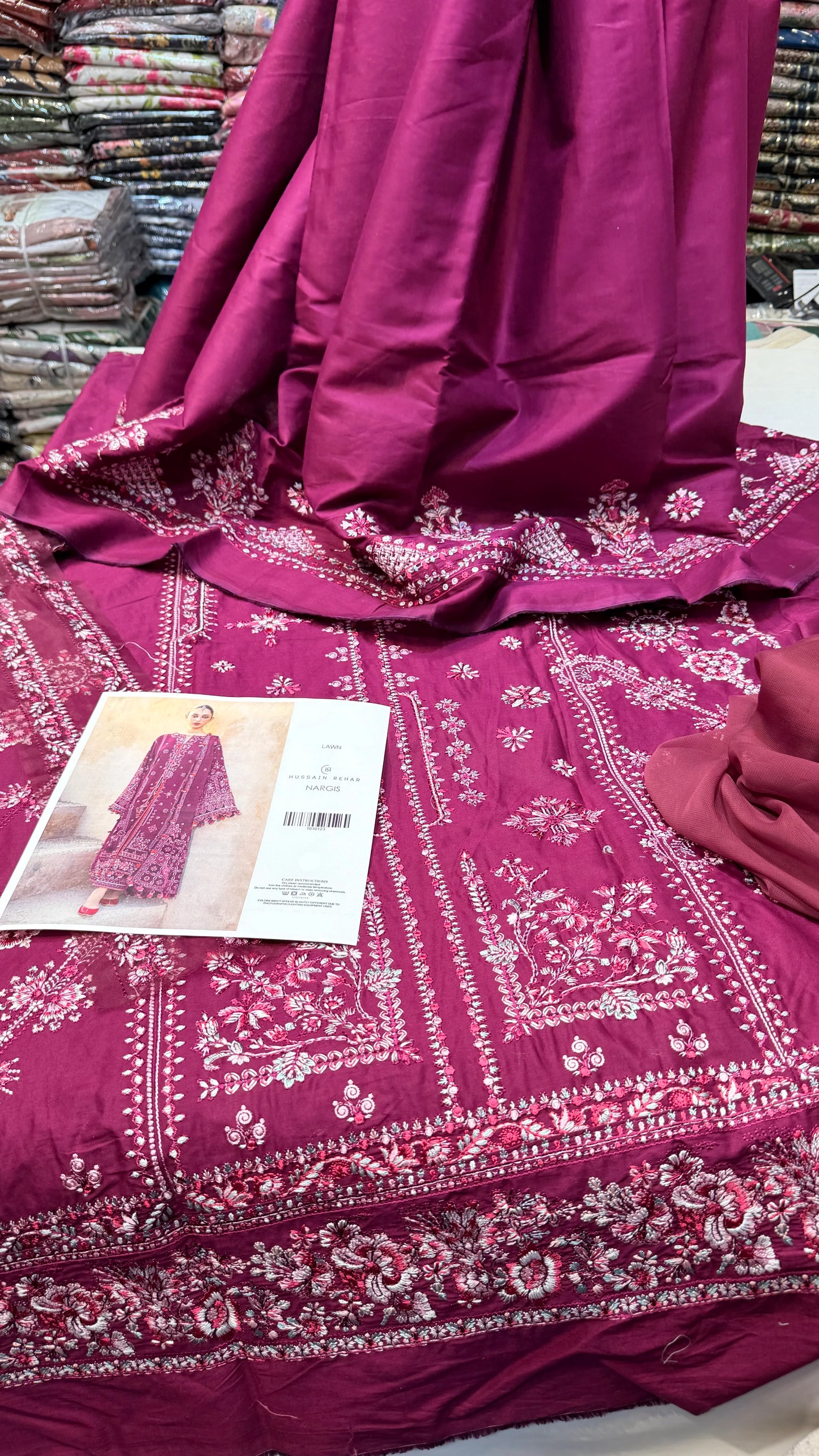 HUSSAIN REHAR LAWN NARGIS