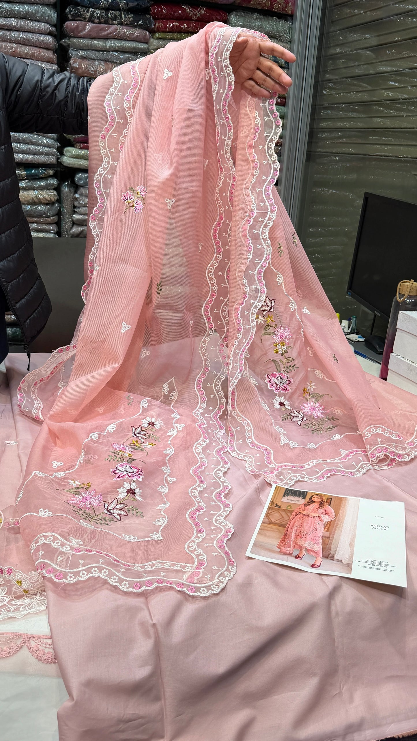 ANEELAS LAWN LUXE 10