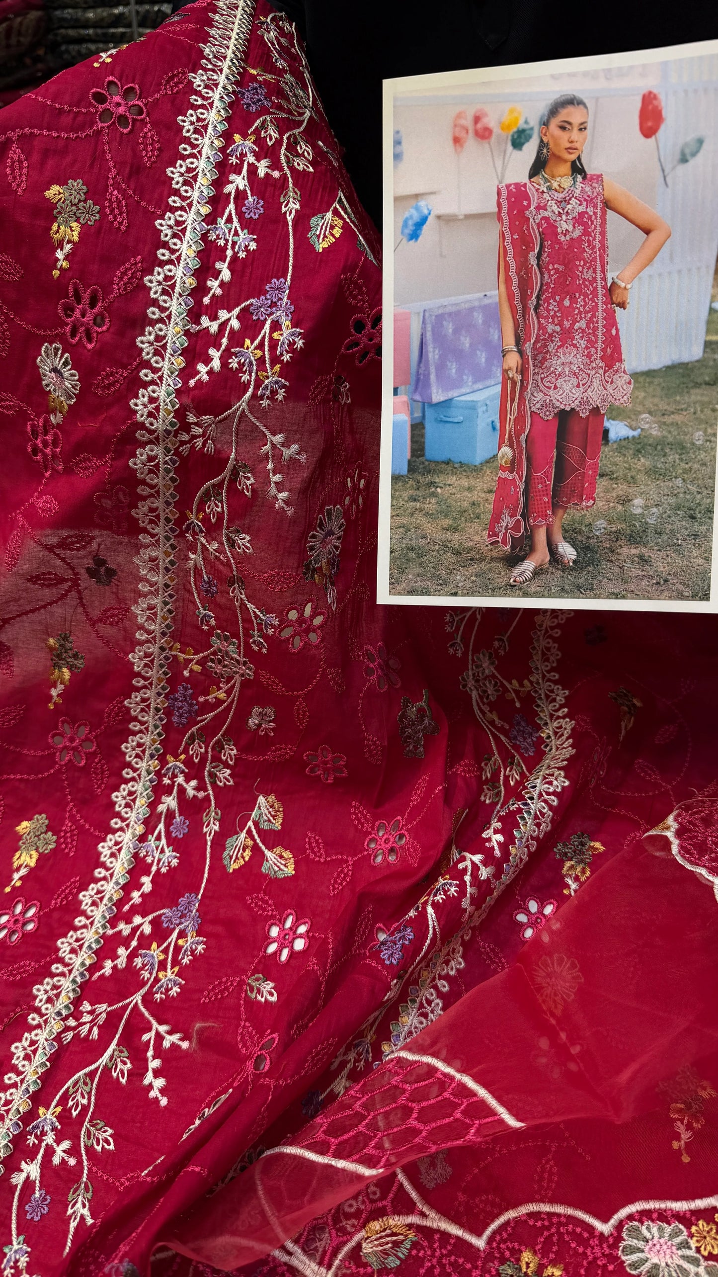 BIN ILYAS CARNIVAL LAWN