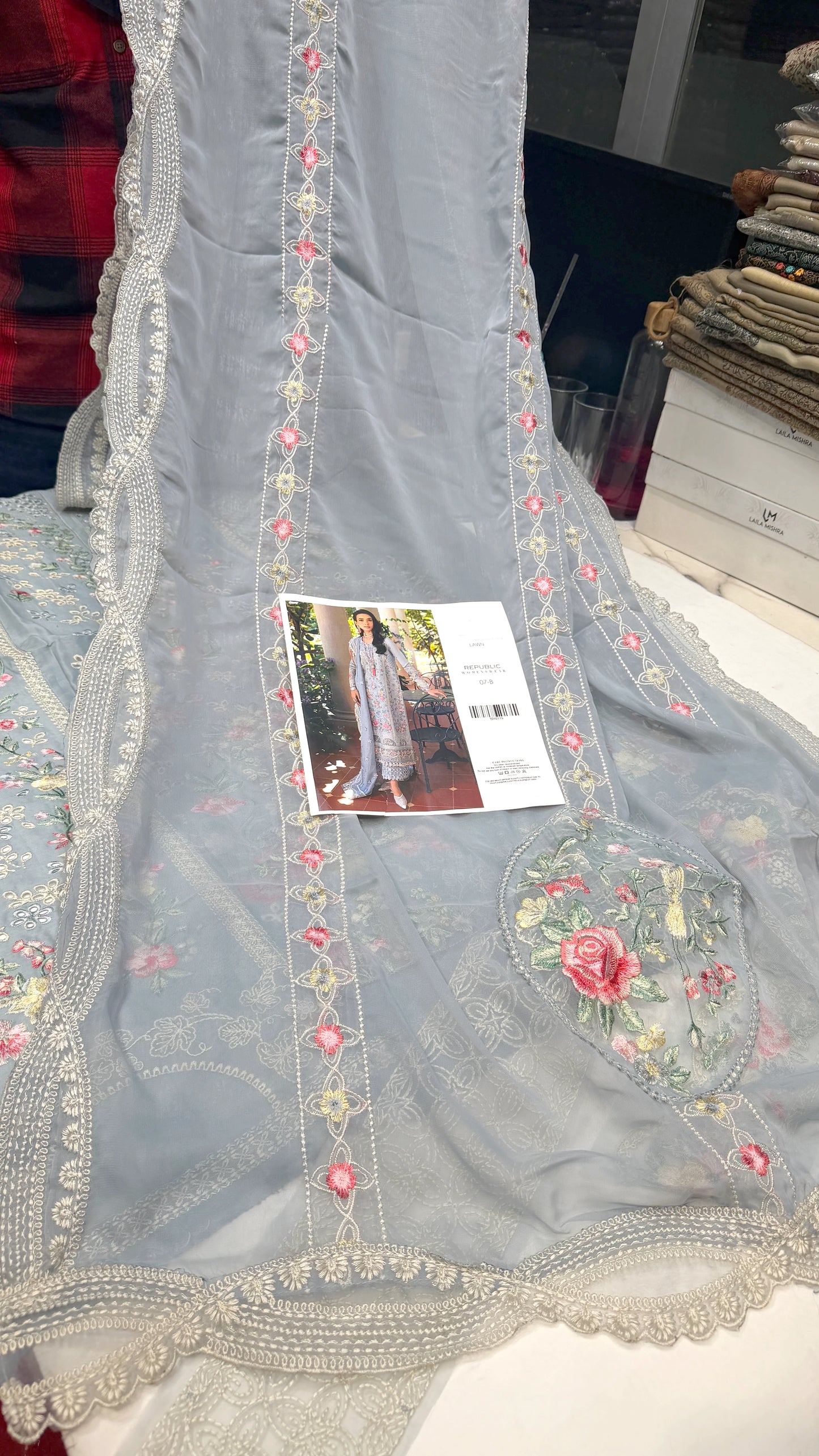 New   REPUBLIC LAWN HOOR