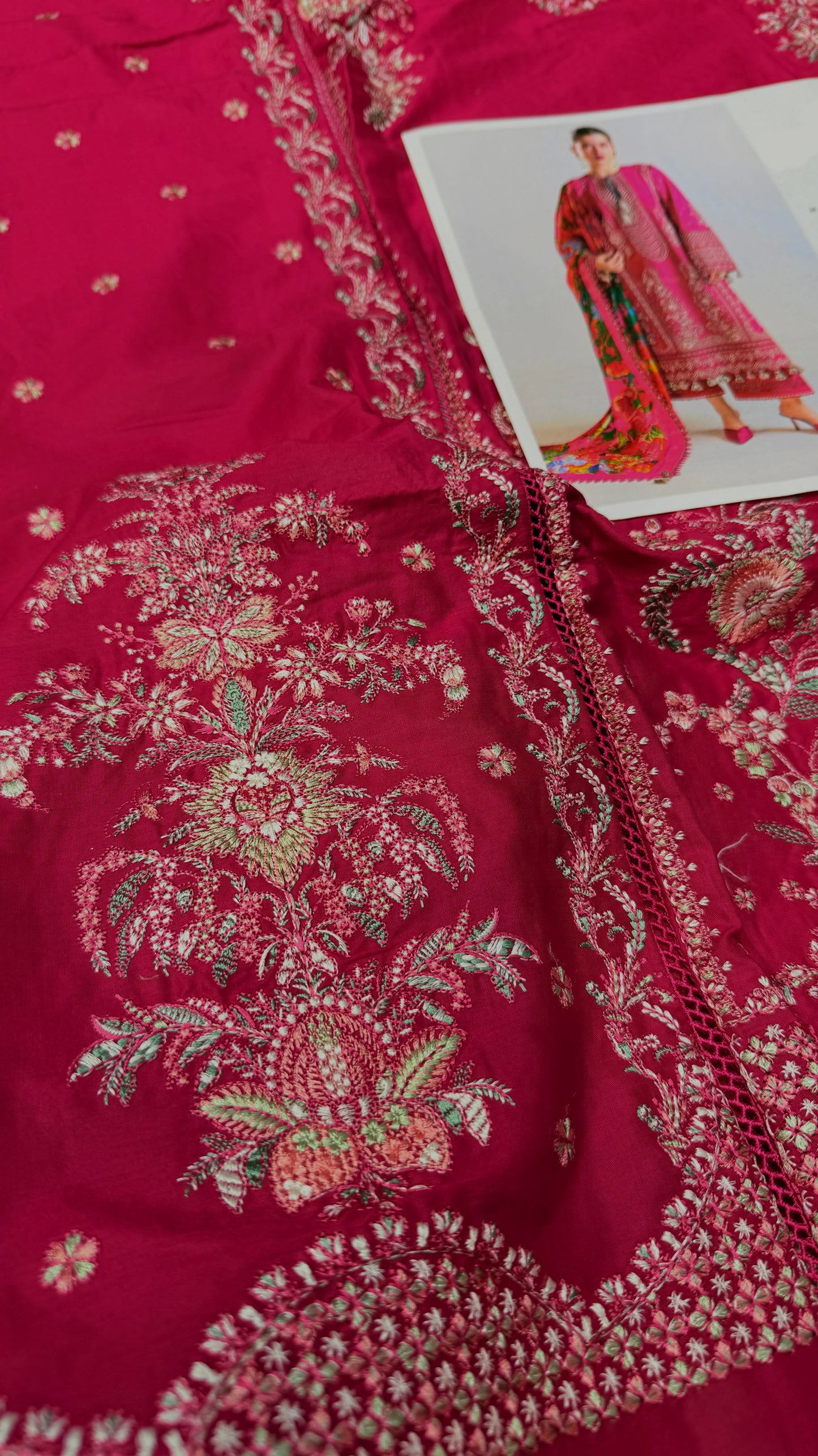 HUSSAIN REHAR LAWN SAAHA