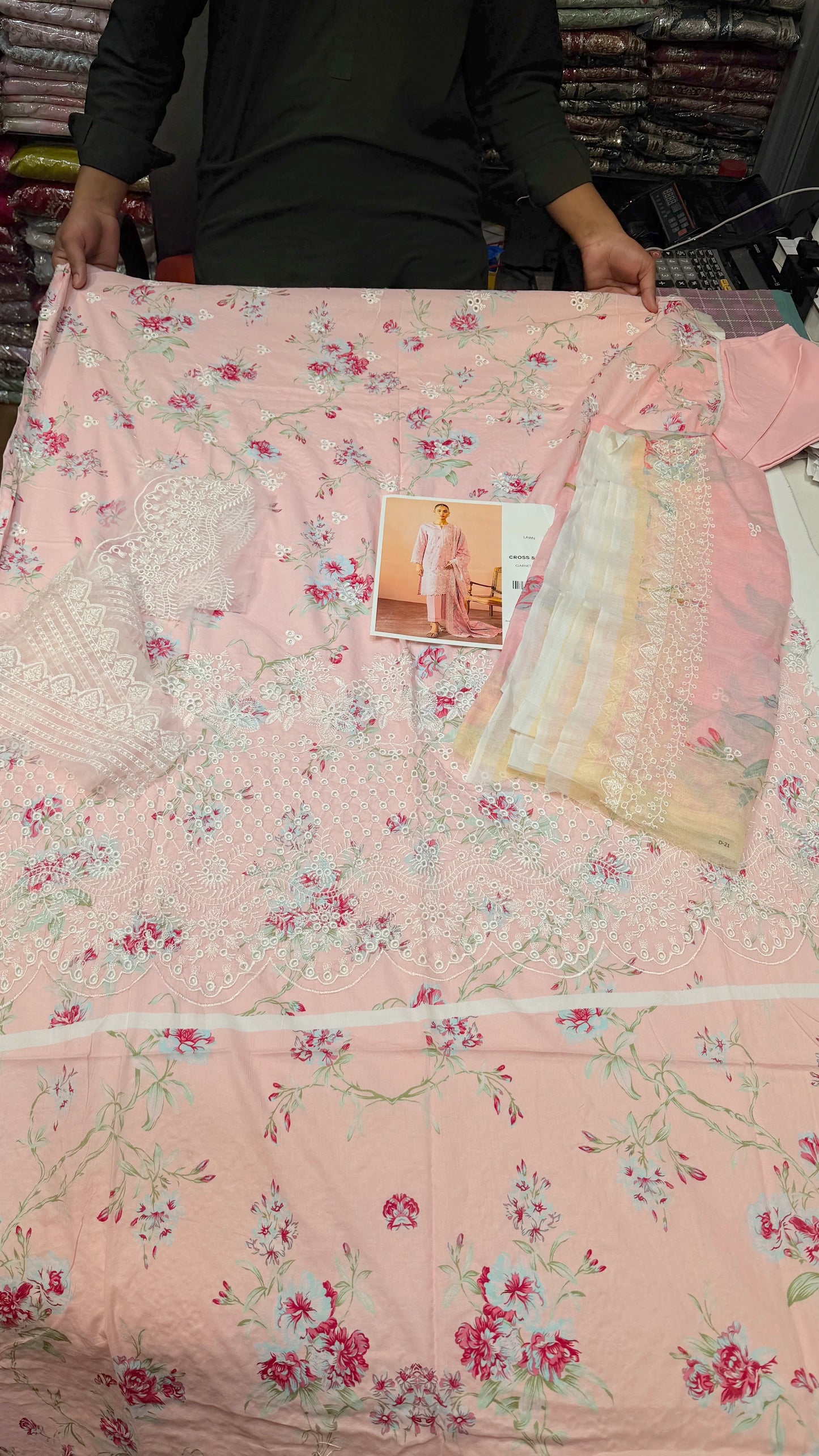 CROSS STICH LAWN GARNET BLUSH