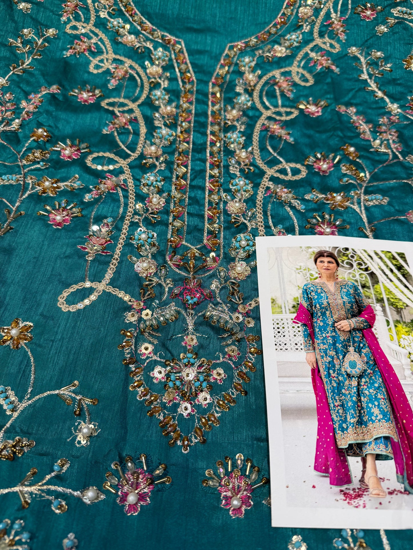 FARAH TALIB AZIZ AVISA EMERALD