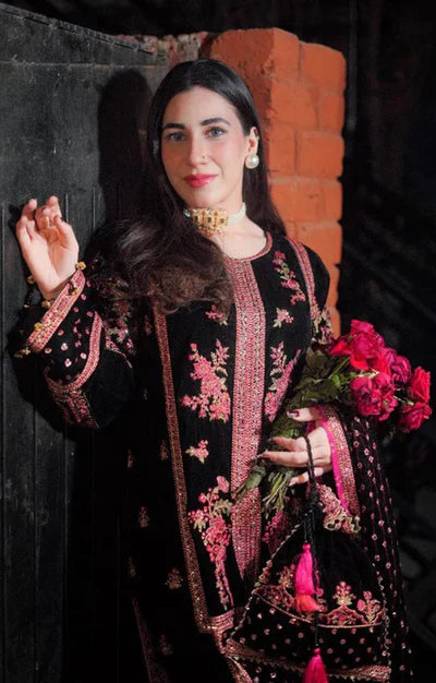 ANEELAS LAWN AVL-01  3 Piece Embroidered