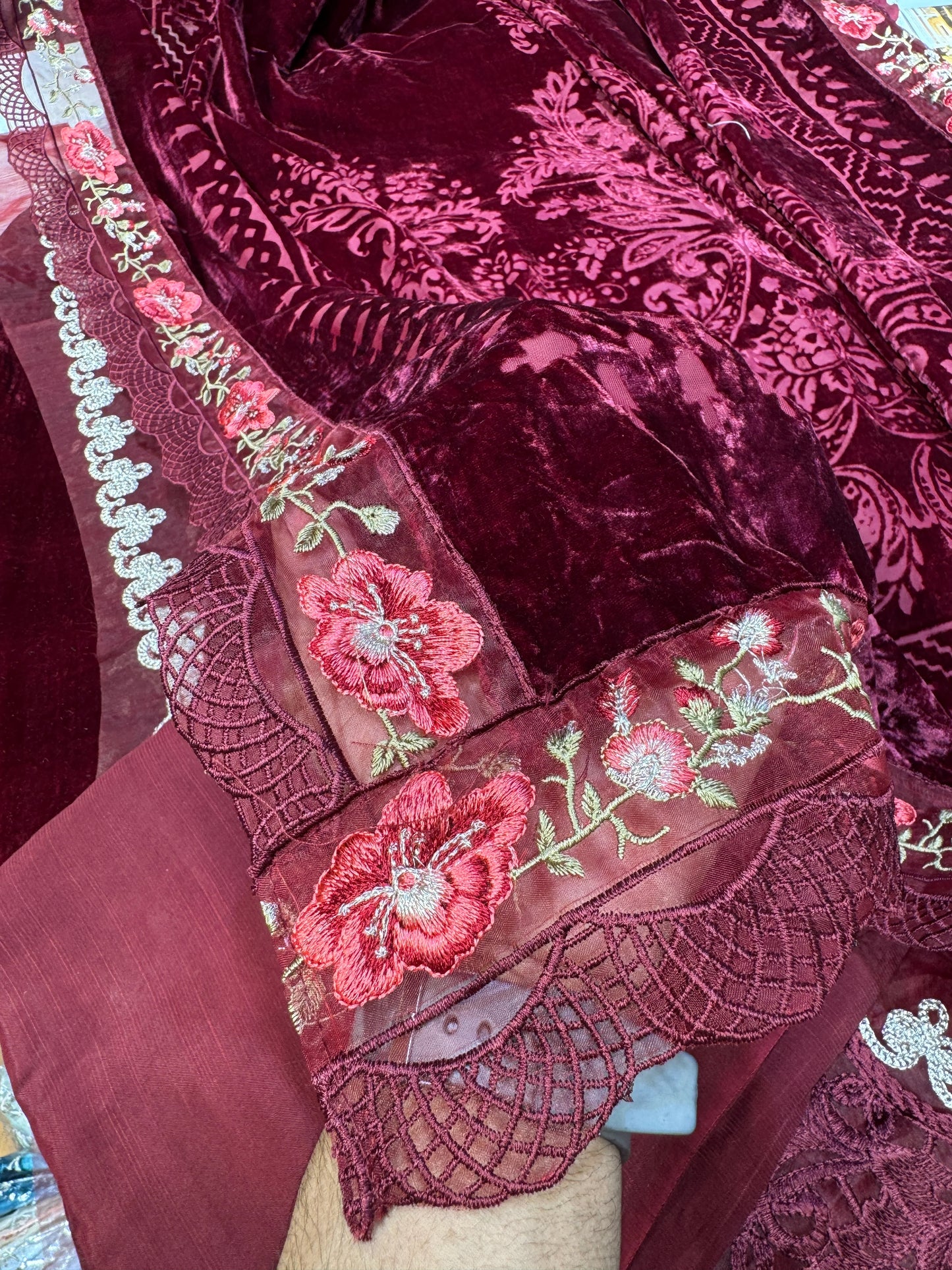 VELVET PALACHI 3PC MBP  Maroon