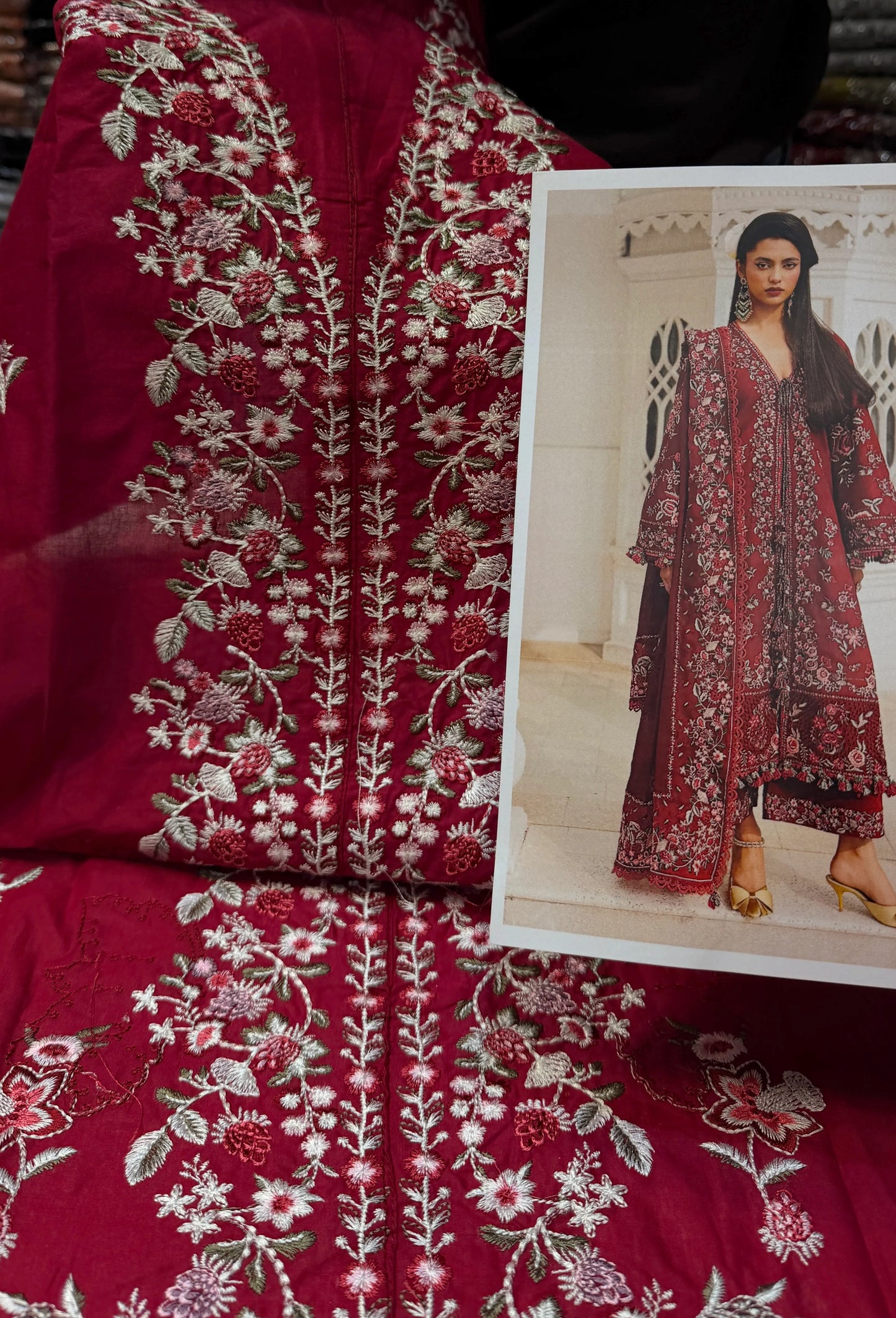 HUSSAIN REHAR LAWN KASTANA