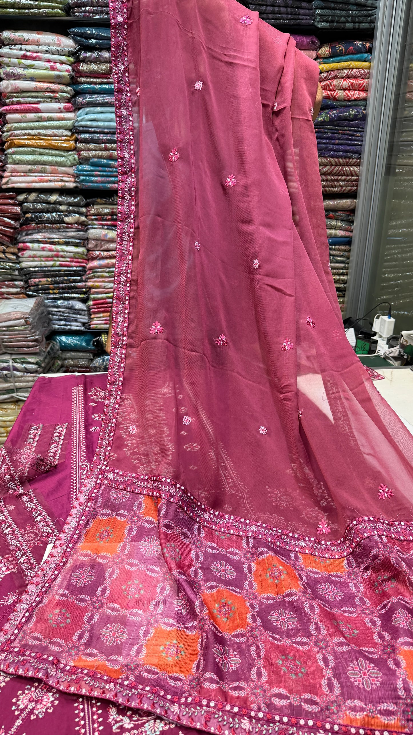 HUSSAIN REHAR LAWN NARGIS