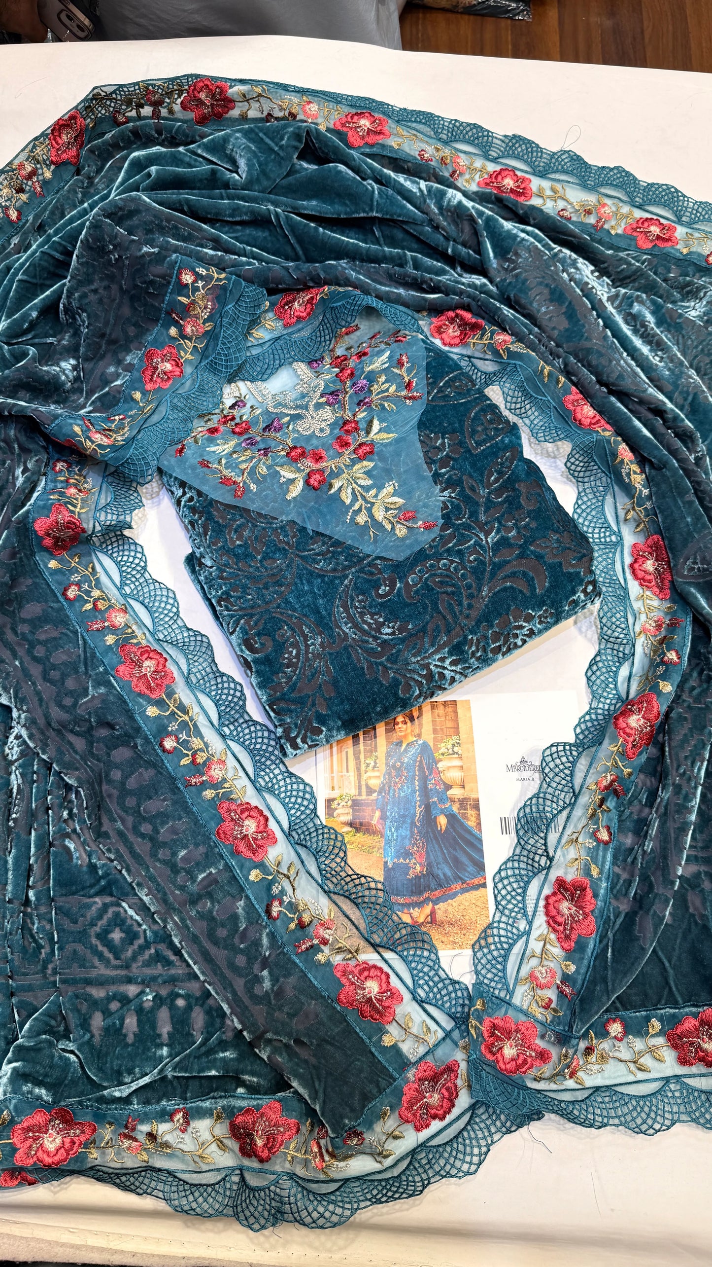 VELVET PALACHI 3PC MBP LAVENDER