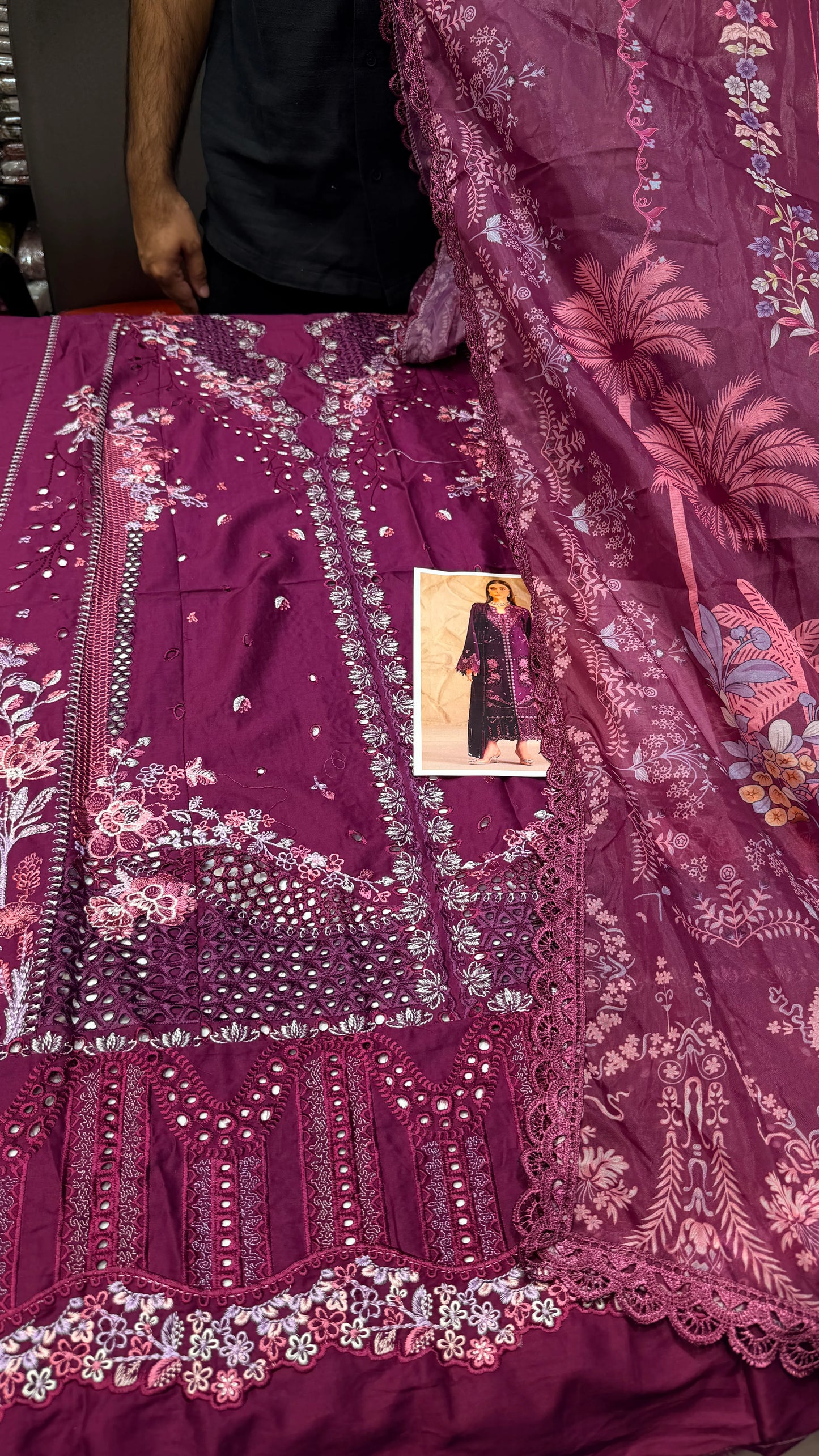 BIN ILYAS 162 ROSE MAGENTA