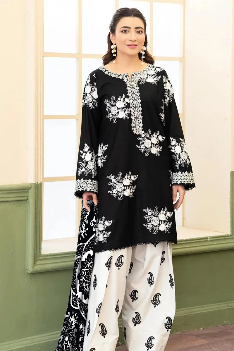 ZARA SHAHJAHAN-BLACK & WHITE