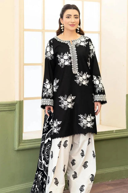 ZARA SHAHJAHAN-BLACK & WHITE