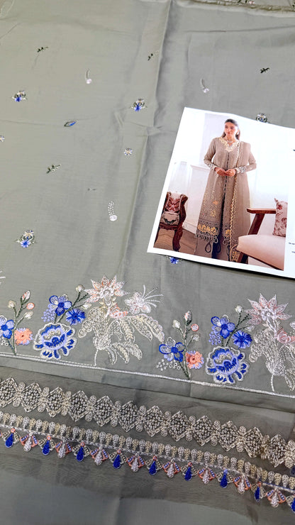 QALAMKAR LAWN SB-08  3 Piece Embroidered