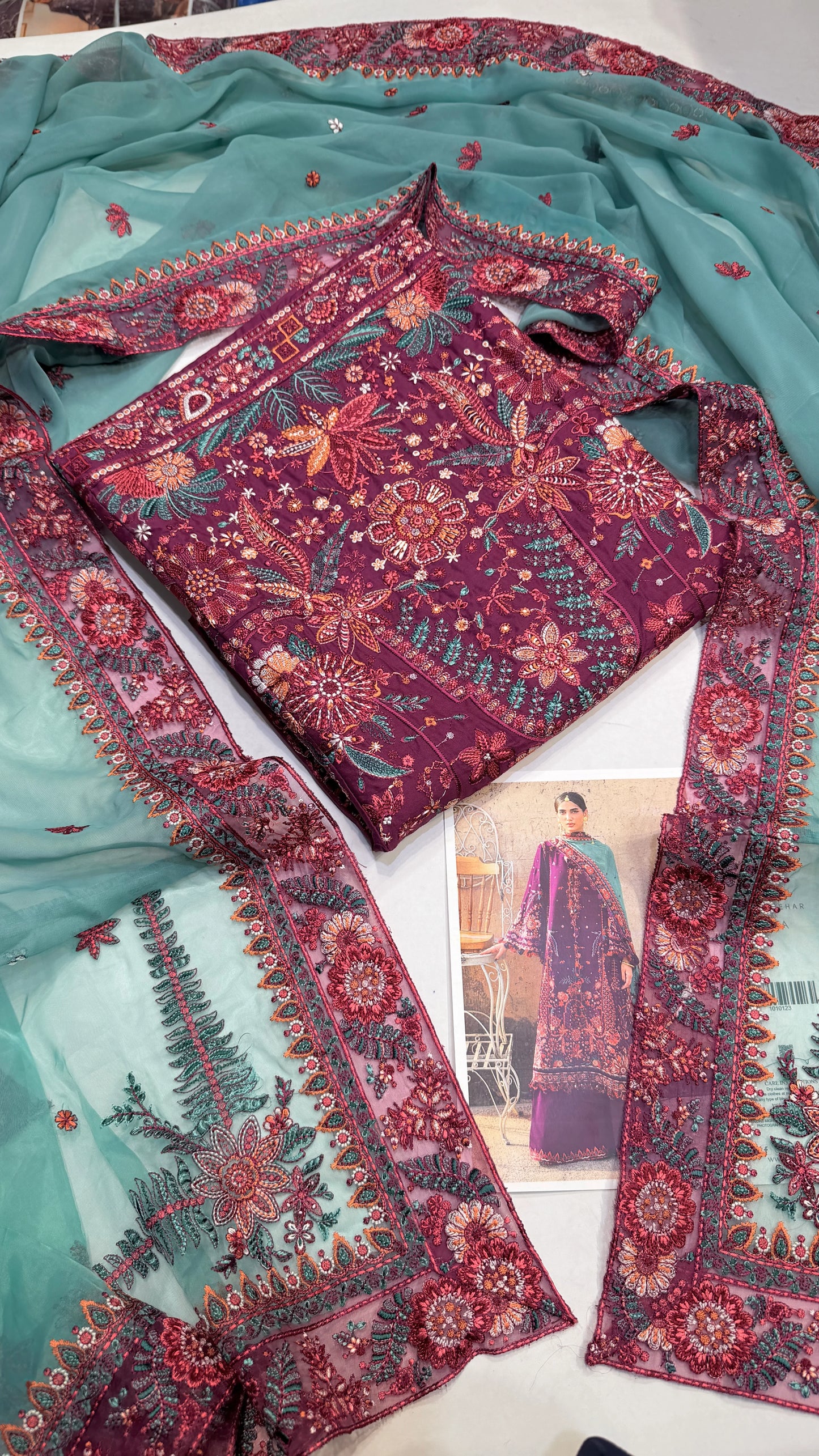 HUSSAIN REHAR SULTANA Lawn 3 PC Embroidered