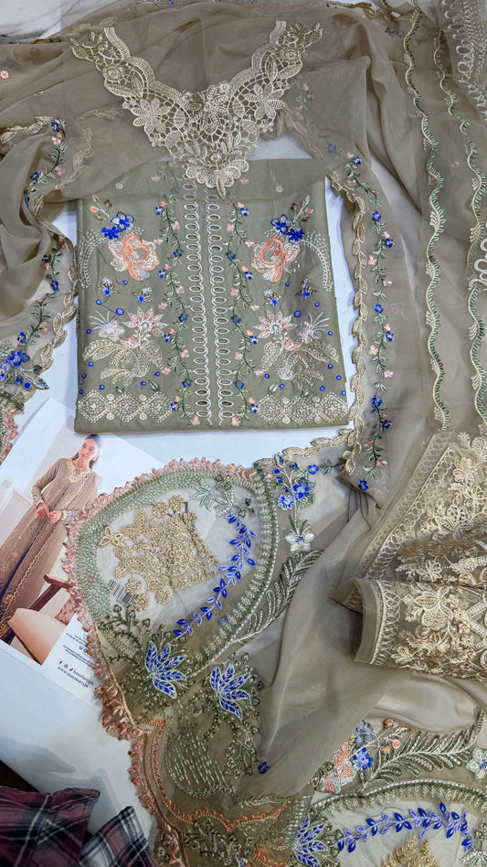 QALAMKAR LAWN SB-08  3 Piece Embroidered