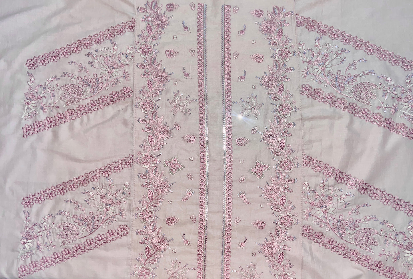 QALAMQAR LAWN FK-10 ZOE 3 Piece Embroidered