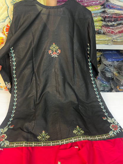 ETHNC BLACK & RED 2PC STITCH
