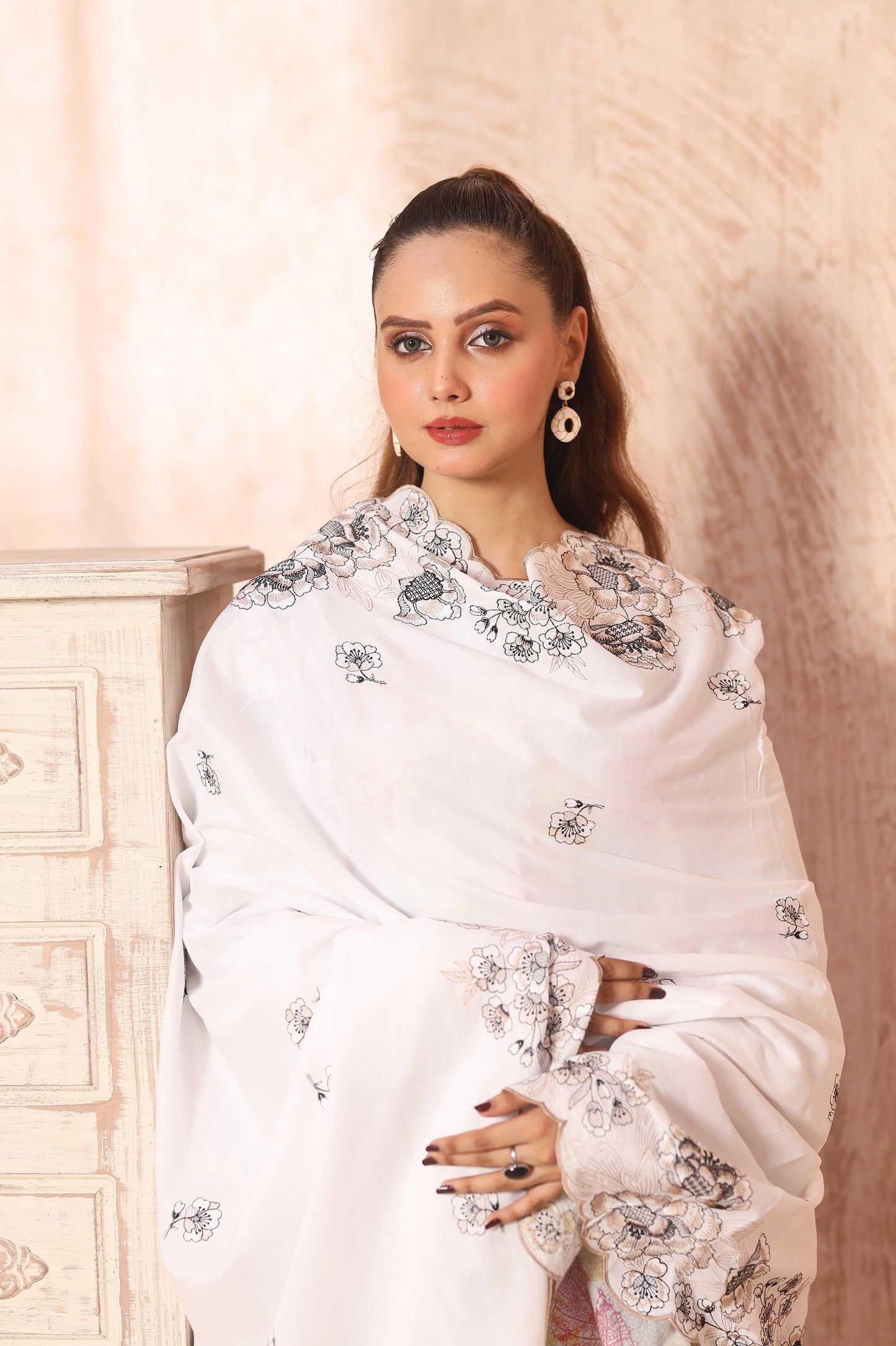 Kayseria  Shawl  Lawn  01