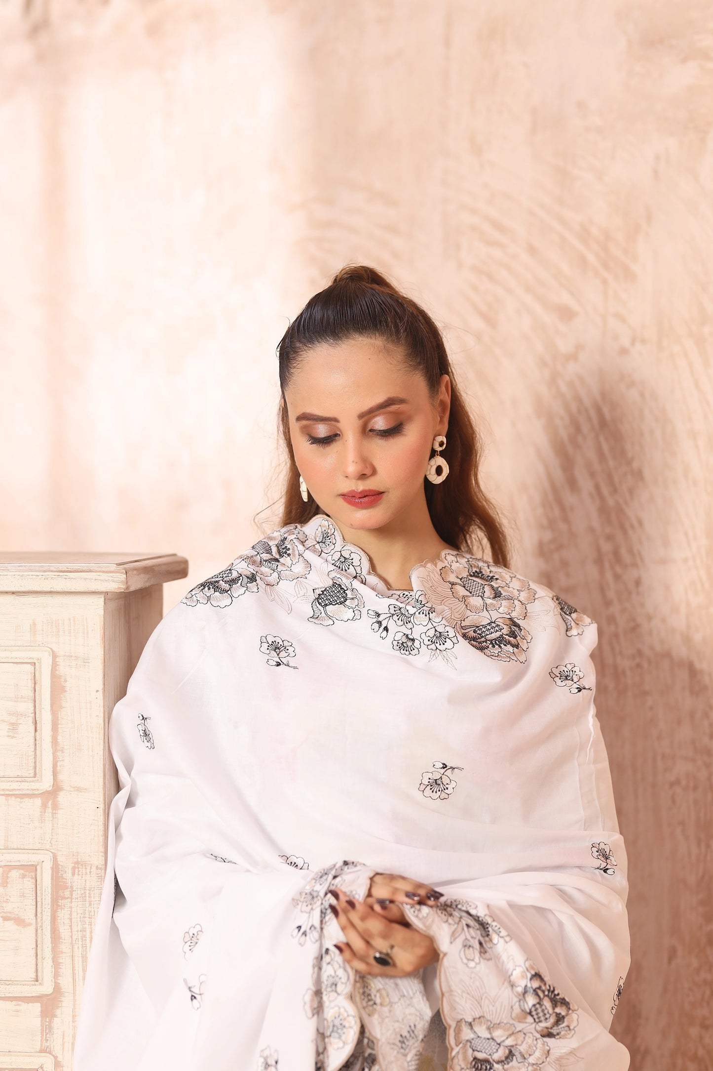 Kayseria  Shawl  Lawn  01