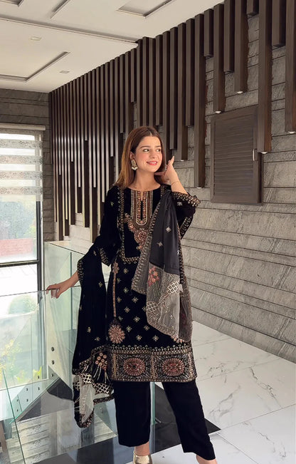 MARIA.B VELVET 01 BLACK