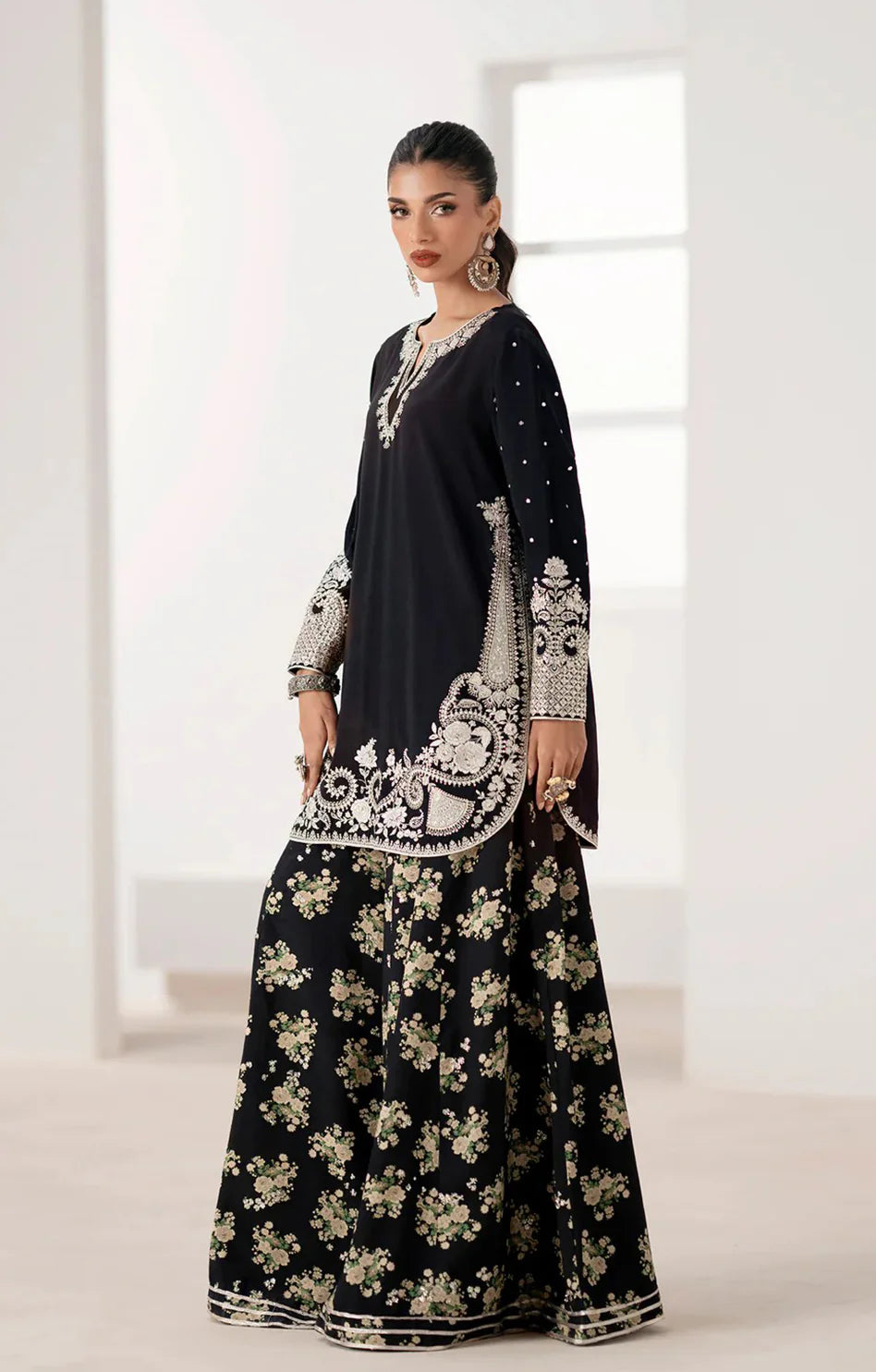 ETHNC VELVET BLACK 2PC