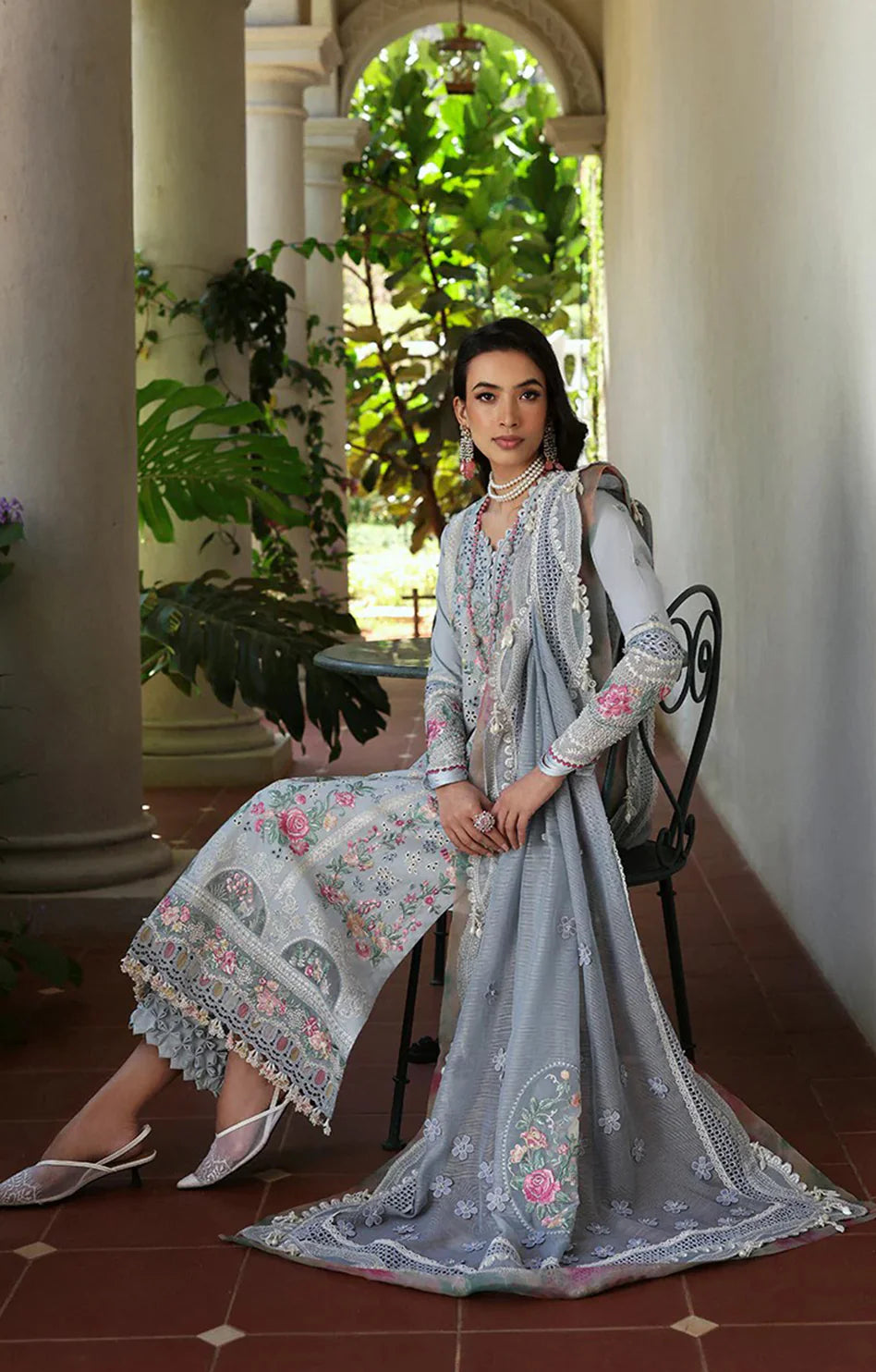 New   REPUBLIC LAWN HOOR